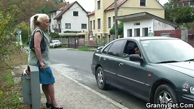 Garvet Coed sprøjter fra anal med kæreste