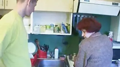Jeg gik shopping ved poolen og kom på tværs af en sort pik