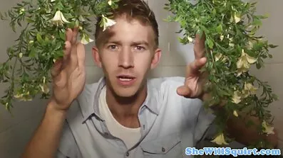 Dude under massage gned smukke siss bruna