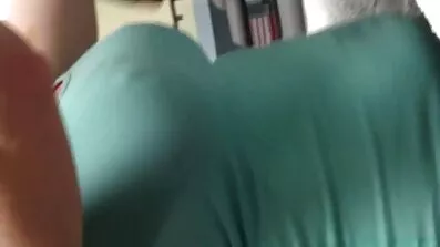 Busty brunette elsker lange køn og lidenskabeligt