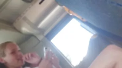 Hardcore dorm fucking sluttede med et stramt cumshot